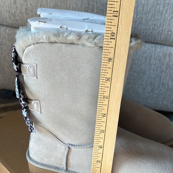 Ugg Bailey Bow Leopard - Picture 10 of 11
